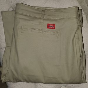 Womens pants size 14